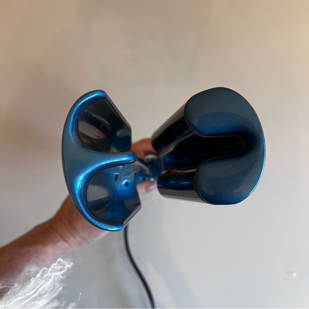 BaBylissPRO Nano Titanium Styling Tool - Metallic Blue - Picture 9 of 16